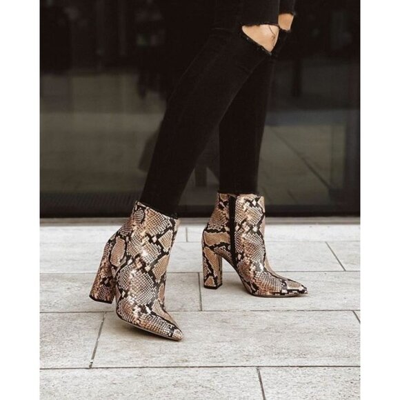 NWOB Marc Fisher Women's Leather Snake Print Pointed Toe Block Booties Sz 7 1784 - Picture 2 of 15
